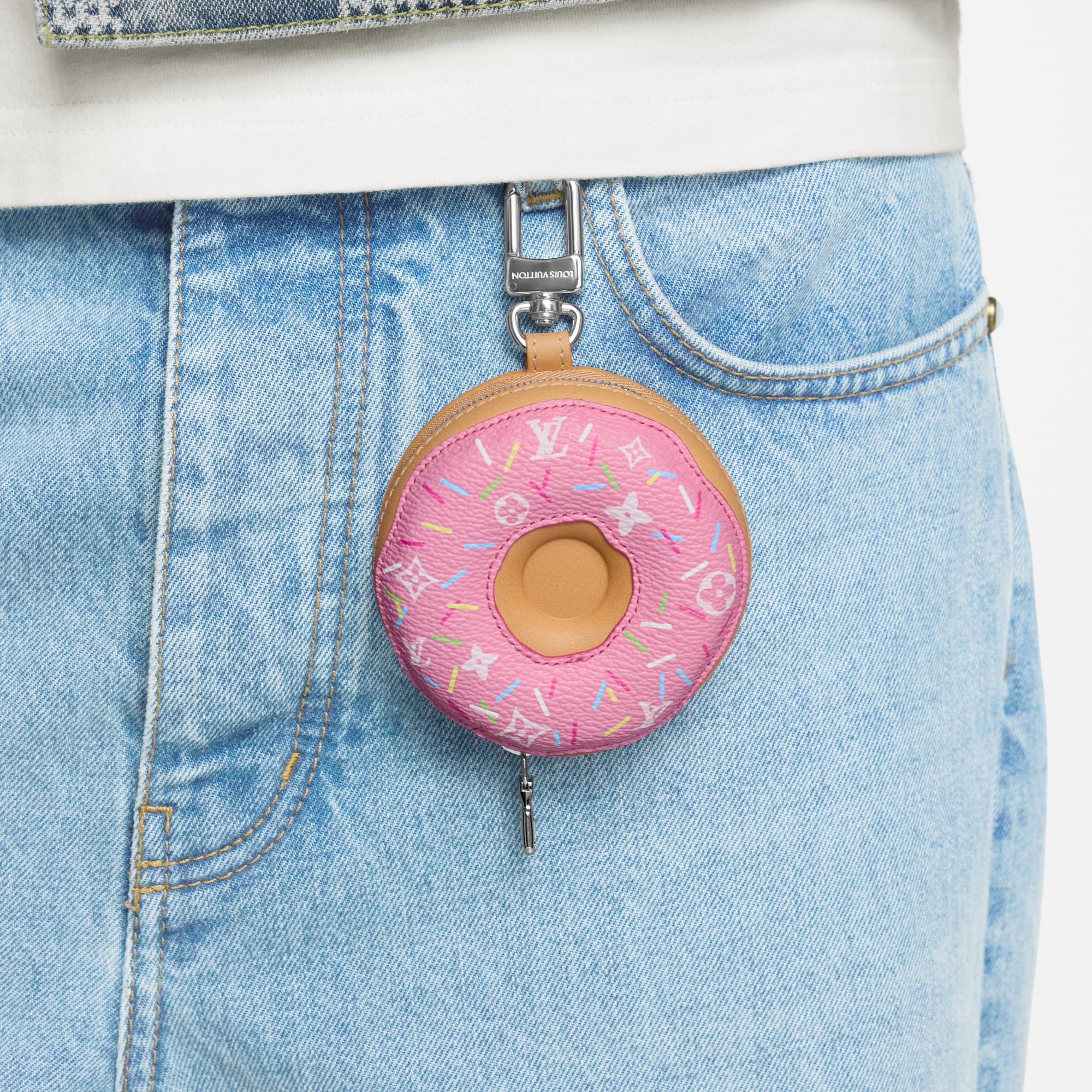 LV Donut Bag Charm - Luxury S00 Pink | LOUIS VUITTON